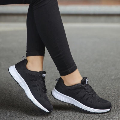 Shoes Woman Sneakers White
